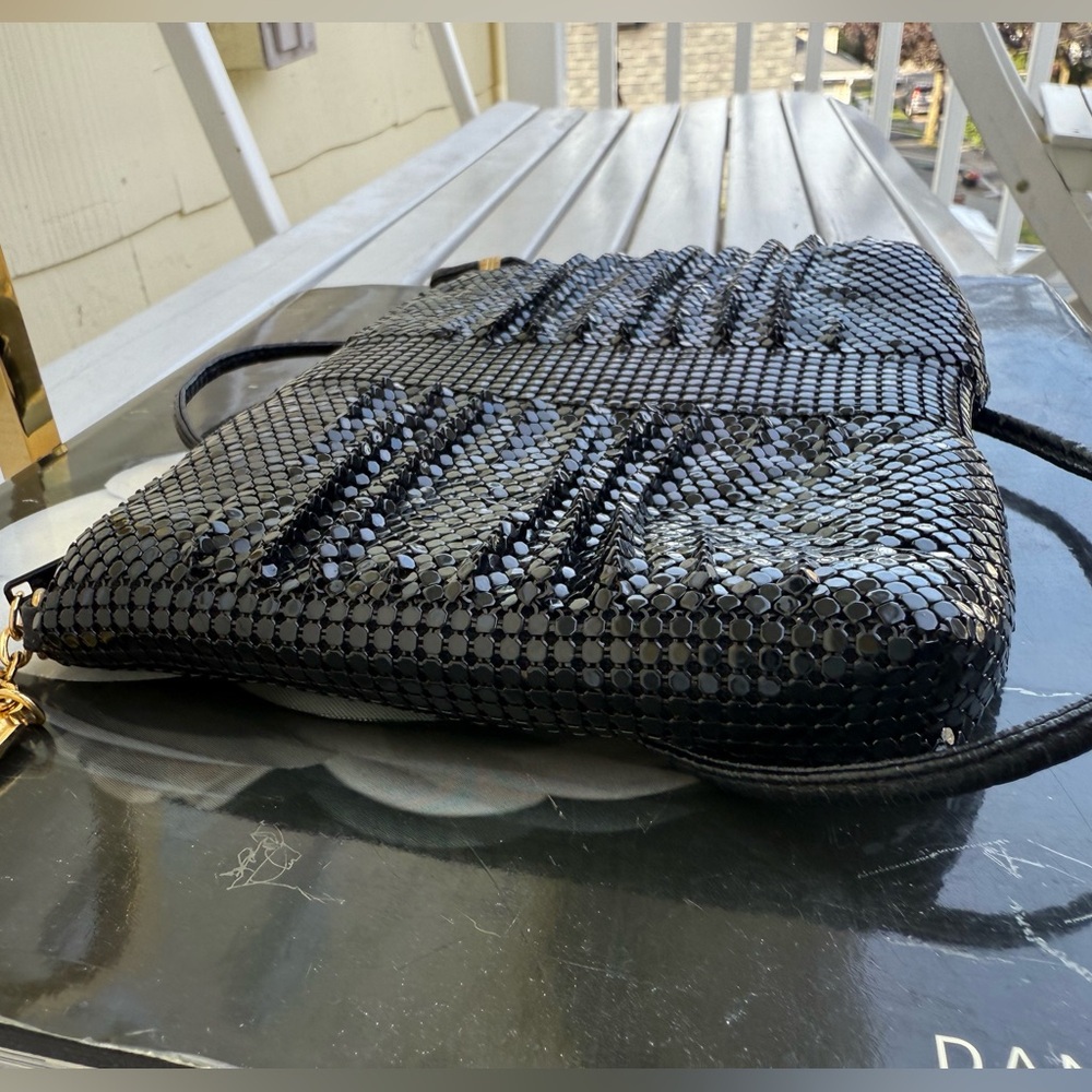 Whiting and Davis Vintage Black Sequin Purse w/ Shoulder Strap 7"  Long x 5" EUC - Picture 6 of 10